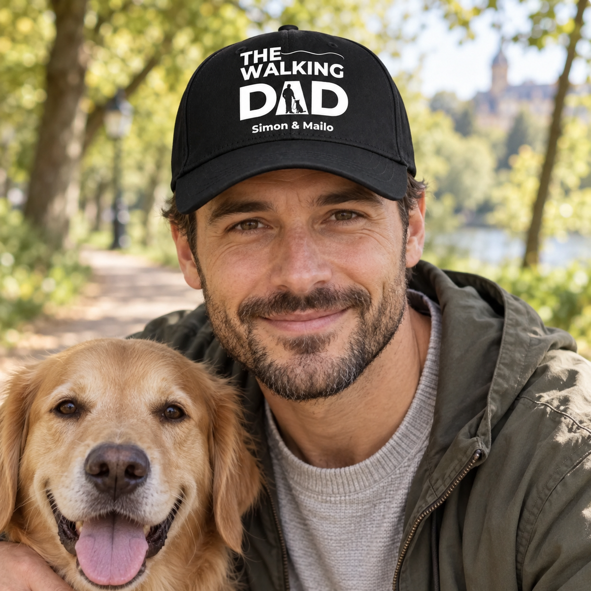 Schwarze Cap mit dem Aufdruck "THE WALKING DAD" und personalisierten Namen, umgeben von einem Mann und einem Hund.
