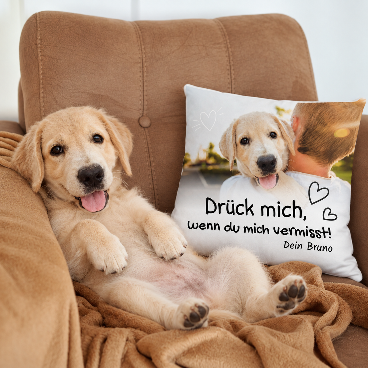 Personalisiertes Kissen mit Aufdruck "Drück mich, wenn du mich vermisst!" und Bild eines Hundes.