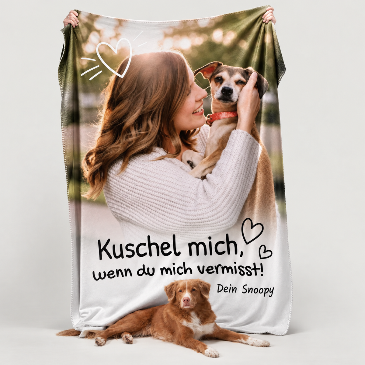 Personalisierte Haustierdecke mit Foto und Text, in einem weich grauen Material, eignet sich zum Kuscheln.