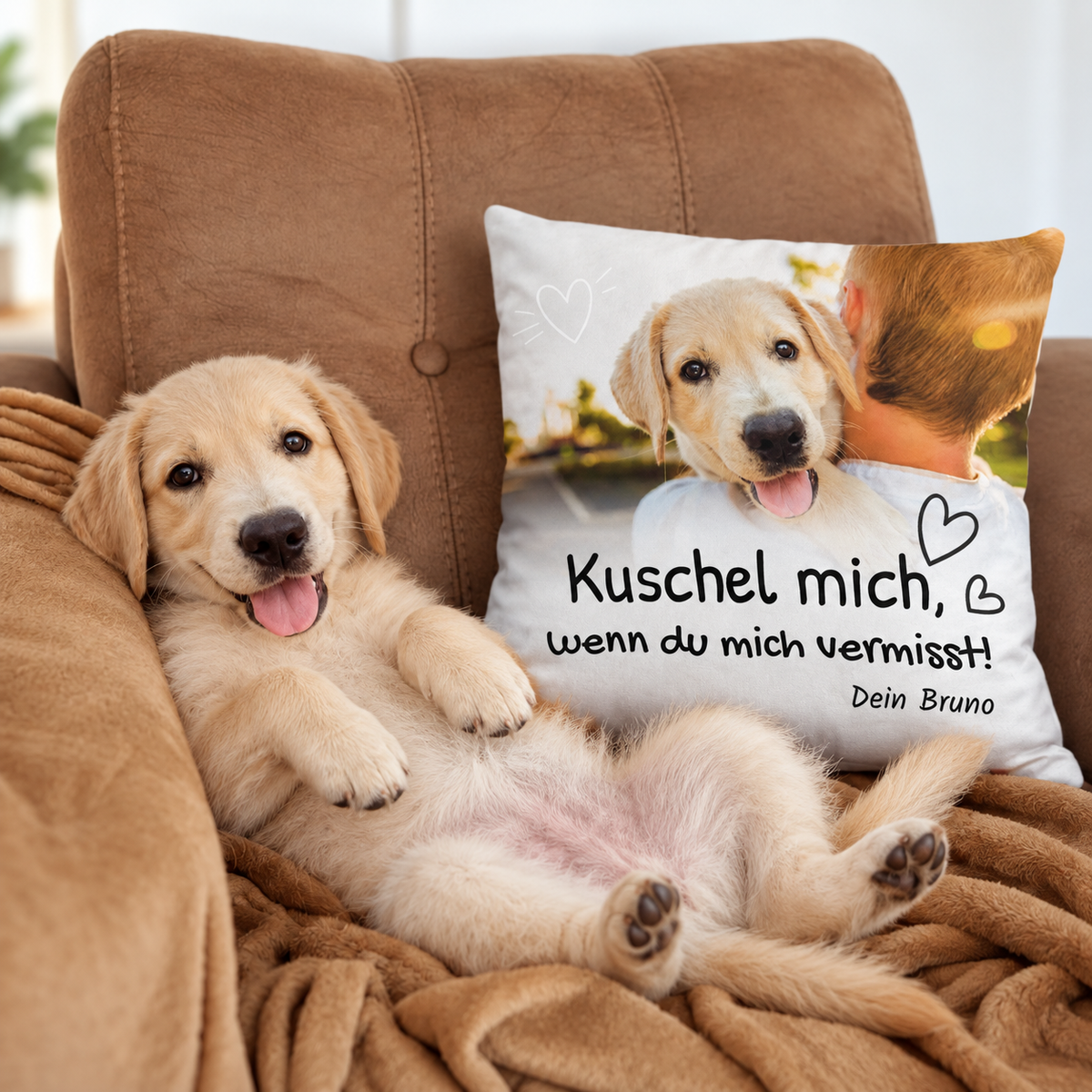 Kuschelkissen mit dem Aufdruck "Kuschel mich, wenn du mich vermisst!" und einem Hundemotiv.