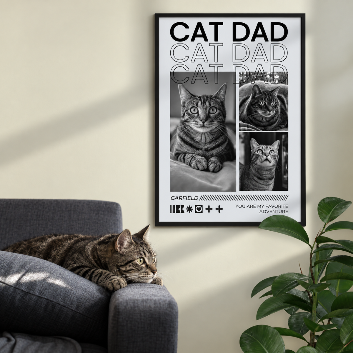 Personalisiertes Poster mit dem Titel "Cat Dad" und Bildern von Katzen in Schwarz-Weiß, gerahmt.