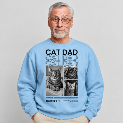 Blaues Sweatshirt mit Katzendruck und Text "CAT DAD", für Katzenliebhaber geeignet.