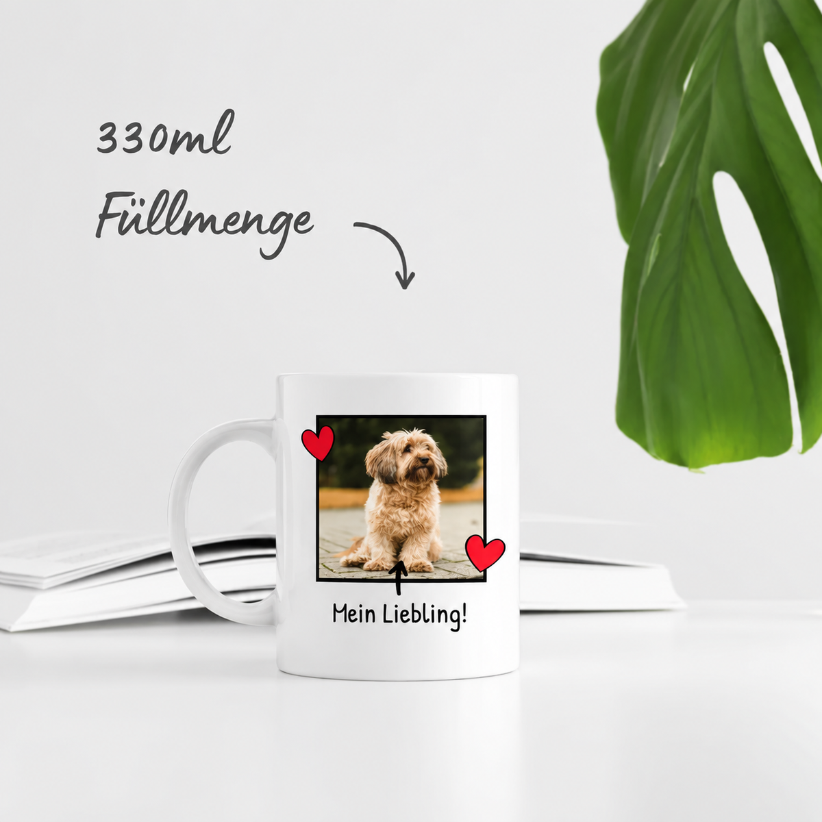 Weiße Keramiktasse mit personalisierbarem Foto undschriftzug "Mein Liebling!", 330ml Füllmenge.