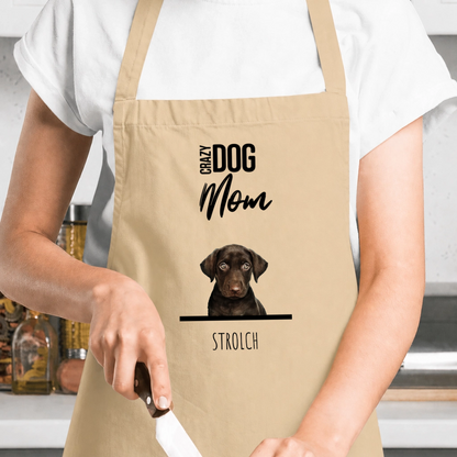 Personalisierte beige Schürze mit dem Text "Crazy Dog Mom" und einem Bild eines Hundes.