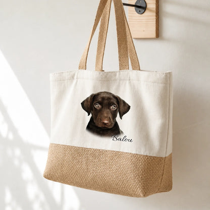 Beige Einkaufstasche mit braunem Hundeportrait und personalisiertem Namen Balou.