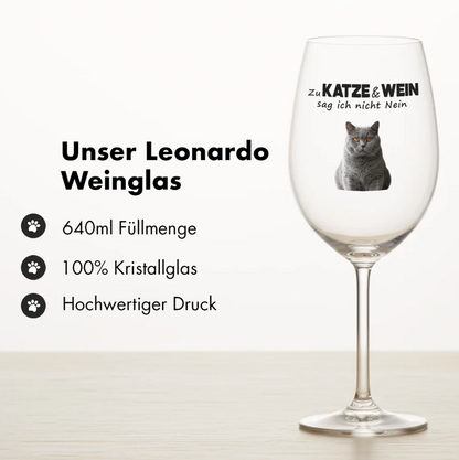 Personalisierte Weinglas aus Kristallglas mit Katzengrafik und Aufschrift, 640ml Füllmenge.