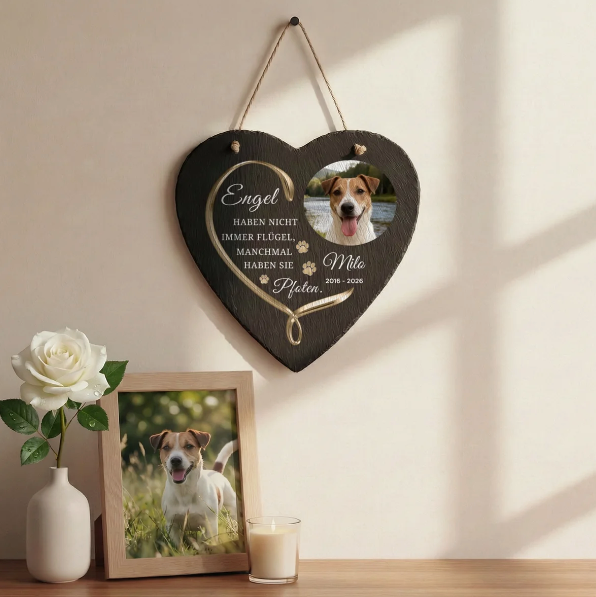 Schieferherz mit eingraviertem Text und Fotohalter für Haustierbilder, schwarz, personalisierbar.