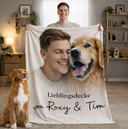 Personalisierte Haustierdecke mit Fotodruck, beige, mit den Namen Roxy und Tim.