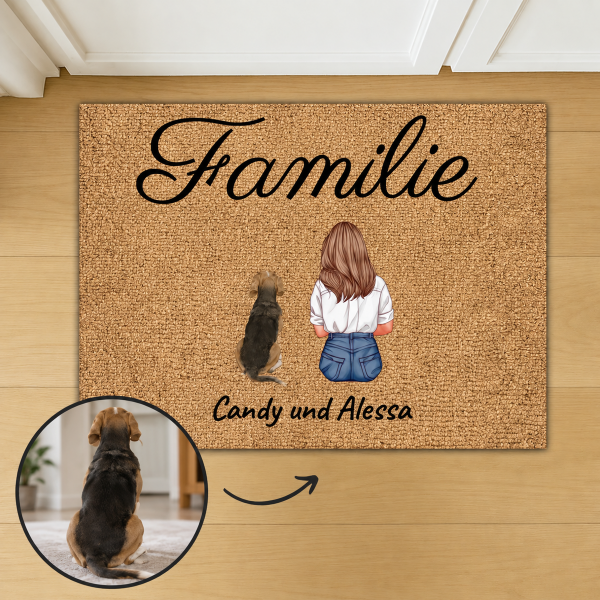Personalisierte Fußmatte aus Kokosfaser mit der Aufschrift "Familie" und Illustrationen einer Frau und einem Hund.