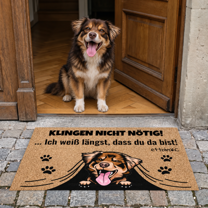 Fußmatte aus Kokos mit Hundemotiv und Aufschrift, braun und schwarz.
